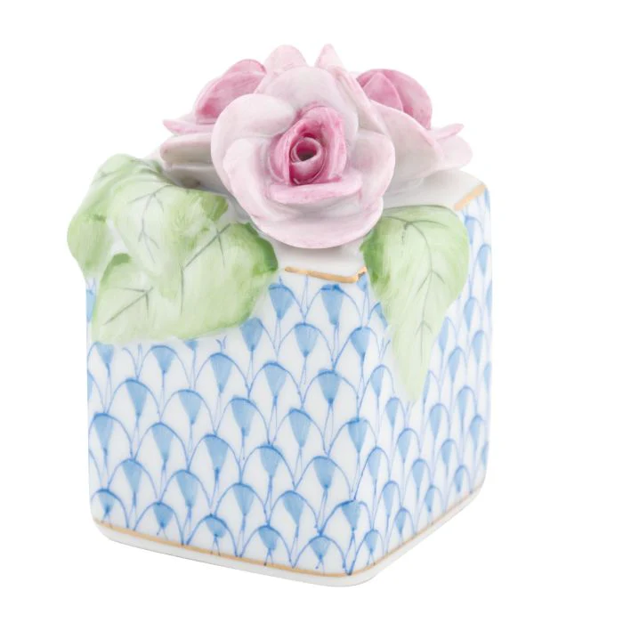 Roses in Vase - Image 7