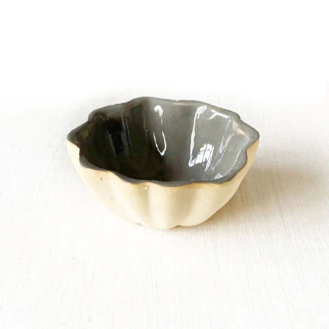 Mini Scallop Bowl - Image 4