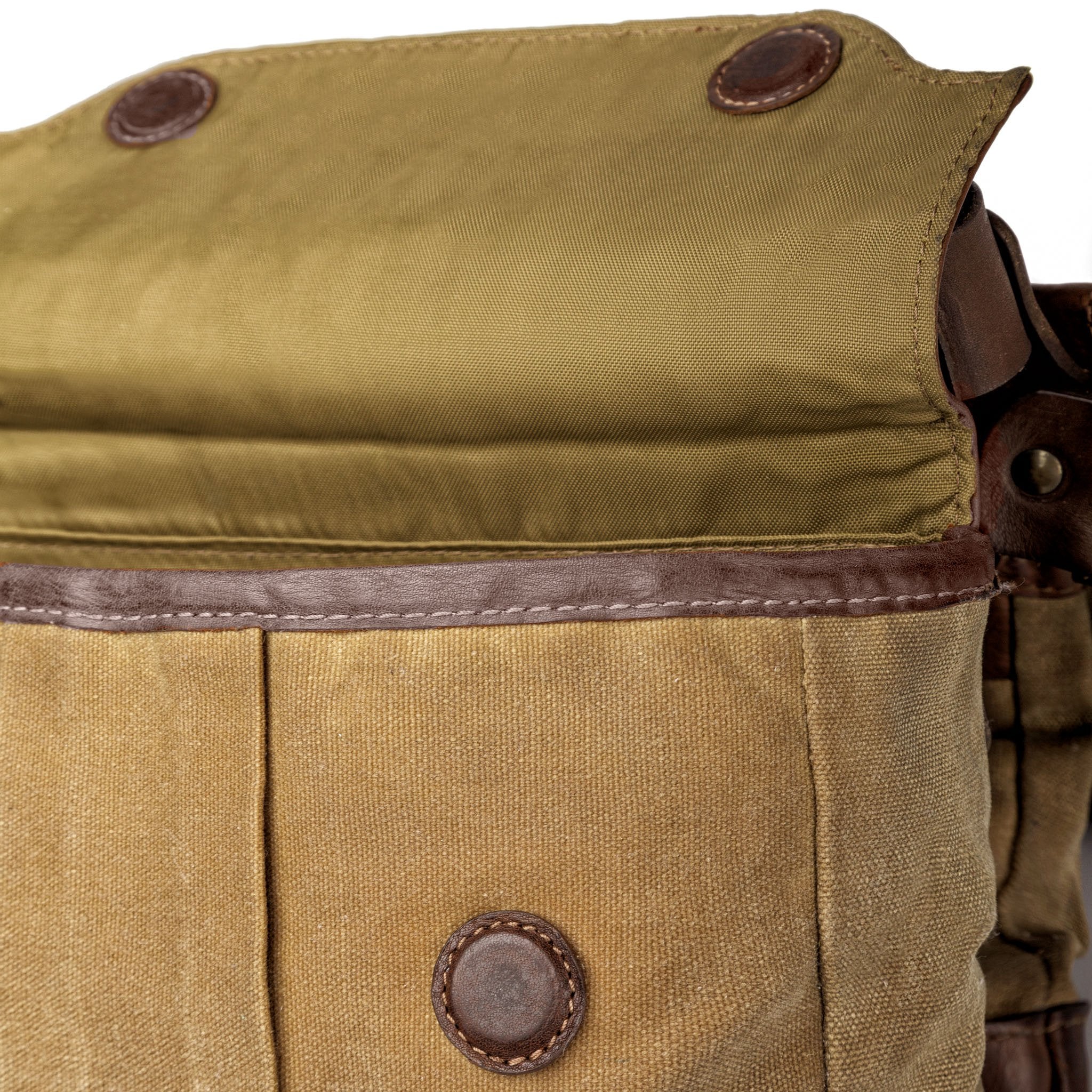 White Wing Waxed Canvas Hunting Bird Bag Trio - Image 38